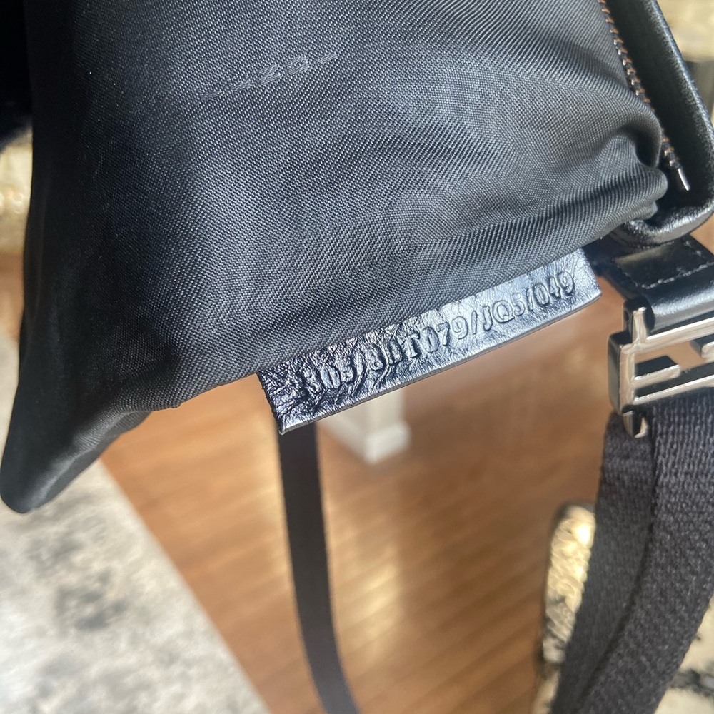 Fendi slim Crossbody - Picture 6 of 10